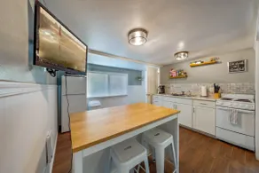 Charming, 1 BR 1 BA, Near U of A, Fenced - Image 4