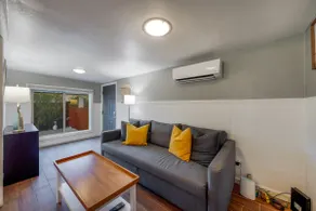 Charming, 1 BR 1 BA, Near U of A, Fenced - Image 2
