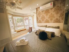 Cinema-themed apartment, 3 blocks from Rua Coberta! - Image 2