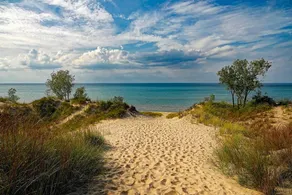 Bayless Dune Lodge at West Beach - Indiana Dunes! - Image 3