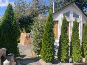 Hot tub & Trails Nearby ~ Coastal Cottage Sooke - Image 4