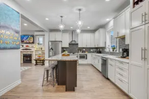 Historic Laurelhurst area house w/ Chefs Kitchen - Image 5