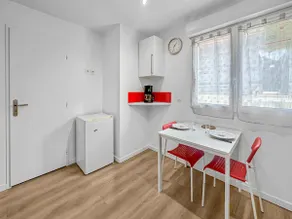Small village house for pros and couples - Image 2