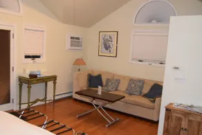 Spacious master bedroom and bath - Image 4