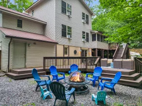 Peaceful Poconos Escape + Hot Tub, Sauna & Hiking - Image 5