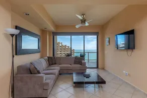 Las Palomas 2BR GROUND FLOOR Huge Patio/Closest to Lazy River/Steps to Beach - Image 2