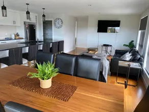 Norwood Serenity - ideal for families and groups - Image 4