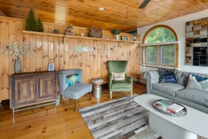 Private Apartment w/Mountain views & Hot Tub - Image 3