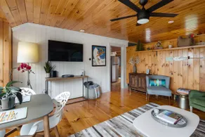 Private Apartment w/Mountain views & Hot Tub - Image 4