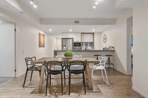 South Bank Stunner! ~ 3 Bed/2 Bath/1Car/Views - Image 3