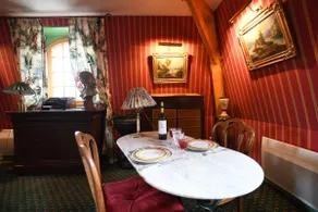 Le Val Clos, apartment in 19th century mansion - Image 4