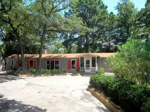 Moonshine Hideaway Cabin - Image 2