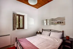 Polixeni s appartment - Image 4