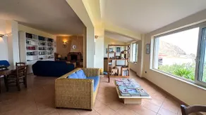 PANORAMISCHE VILLA AM MEER MIT POOL - Image 4