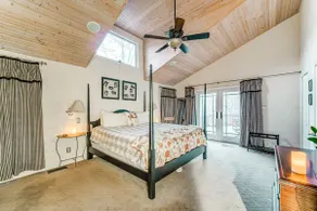 Huge Private Lakeside Retreat - (Hickory Lodge) - Image 5
