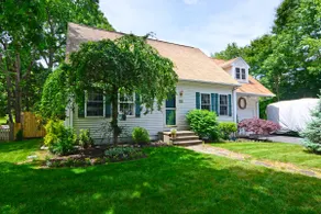 IN-GROUND POOL, Close to Beach/Vineyards, Wickford, Newport & Narragansett  - Image 3