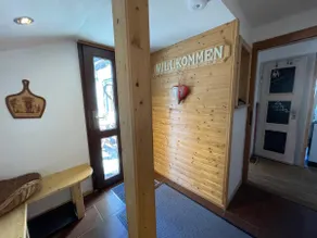Rustic mountain cabin for 8 people - Image 5