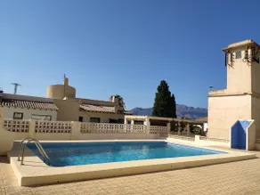 Quiet bungalow in Albir - Image 5