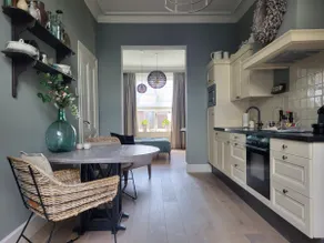 Studio in characteristic townhouse - Image 3