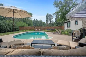 Large 6-Bedroom Retreat Perfect w/ Heated Pool - Image 4