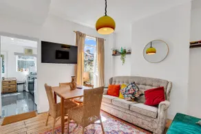 Furnished Victorian Terrace in Greenwich Near O2 - Image 3