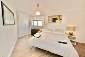 'Palm Tree' -Apartment with sea view and pool - Image 4