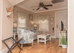 99 $ SPÉCIAL SEPTEMBRE - COSY & SUPER CLEAN - 10 min à pied de Downton - Image 2