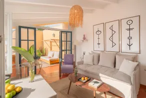 Painters Cottage w Pool & balcony Old Town Funchal - Image 2