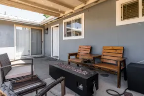 Immaculate, Cozy Home in the Heart of Downtown - Image 4