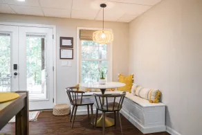 2-Bedroom Basement Suite Mins to UGA - Image 3