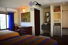 Room in garden with monkeys | Los Susurros - Image 5