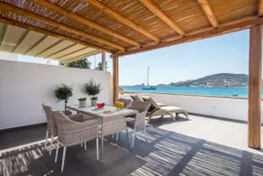 Michalakis Seaside Suites - Image 3
