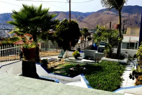 Entire house, parking, panoramic view - Image 2