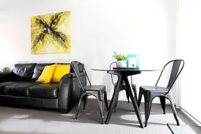 Apartments 521 - Image 3