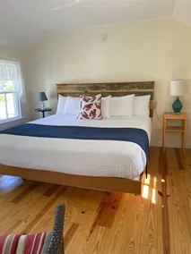 The Shear Water Cottage at Bay Meadow Cottages - Image 2