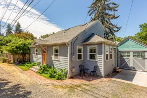 Orchard Alley Guesthouse - Image 2