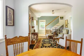 Orchard Alley Guesthouse - Image 4