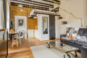 Stylish, unique 2rooms/4bedsCityflatwAC - Image 2