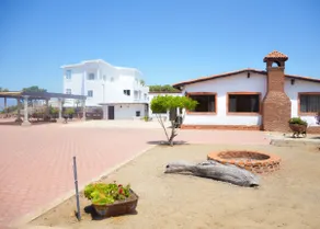 Ofelia's Beach House - Image 3