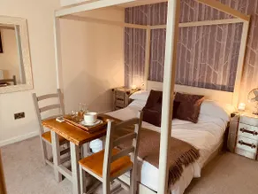Town Centre Gem - 'The Stowe' - Sabrina Rooms - Image 4