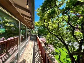 Mid Century Villa w/Mountain View & Movie Theater - Image 4