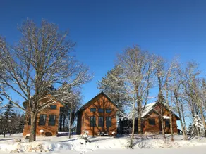 Multi-Cabin Lakeside Retreat for Groups - Image 2