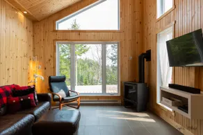 1-bedroom cottage with king bed & private hot tub – Esker Nature - Image 5