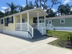 Cozy Cottage Near Disney | Pool | Sleeps 4! - Image 2