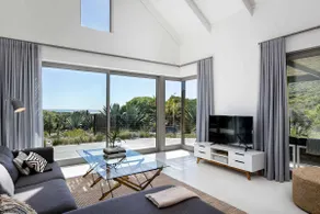 Willow Beach House à droite sur les dunes de sable de Long Beach Noordhoek - Image 5