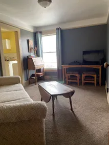 Clean, economical, downtown apartment. - Image 2