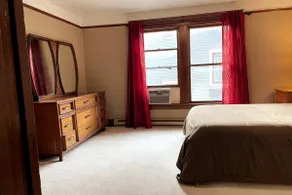 Clean, economical, downtown apartment. - Image 3