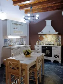 House at the Annunziata - Image 5