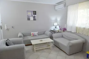 Fanis' Apartment Lechaio - Image 2