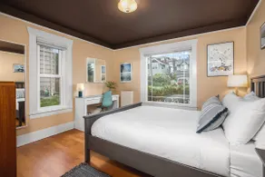 Green Lake Craftsman – Hot Tub, AC, Dog Friendly - Image 5